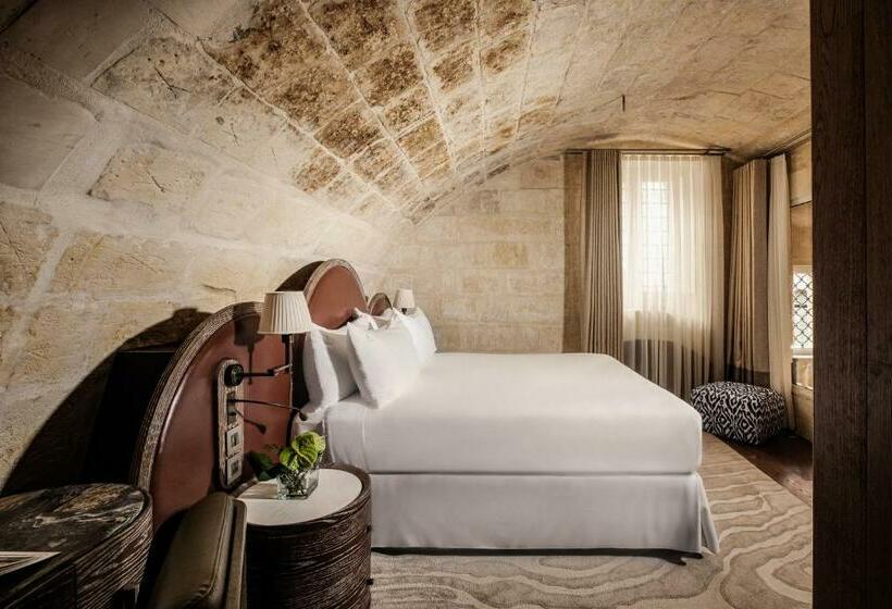 سوییت دوبلکس, Iniala Harbour House