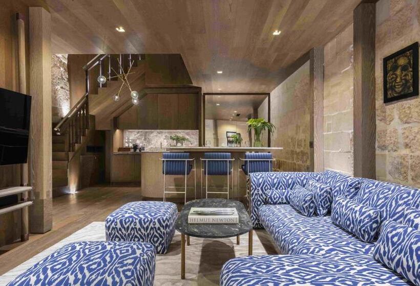 سوییت دوبلکس, Iniala Harbour House