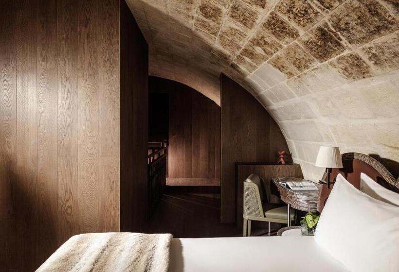 سوییت دوبلکس, Iniala Harbour House