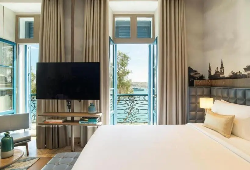 Deluxe Suite Sea View
