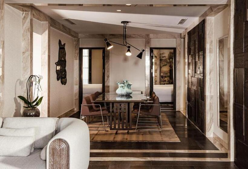 سوئیت 2 خوابه, Iniala Harbour House