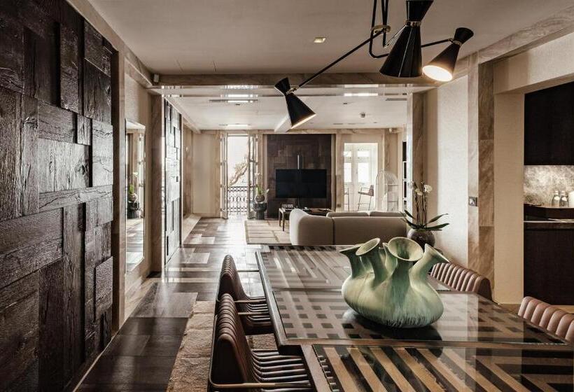 سوئیت 2 خوابه, Iniala Harbour House