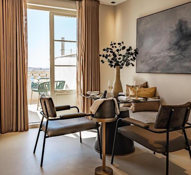 سوییت با استخر, Iniala Harbour House