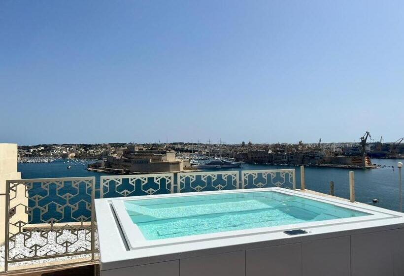 سوییت با استخر, Iniala Harbour House