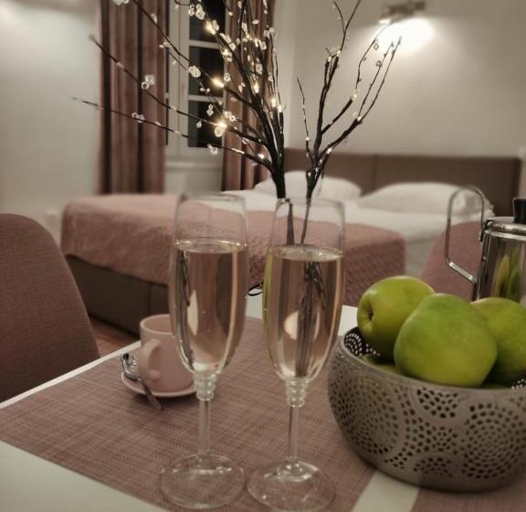 اتاق خانوادگی, Aparthotel Cross Street 4