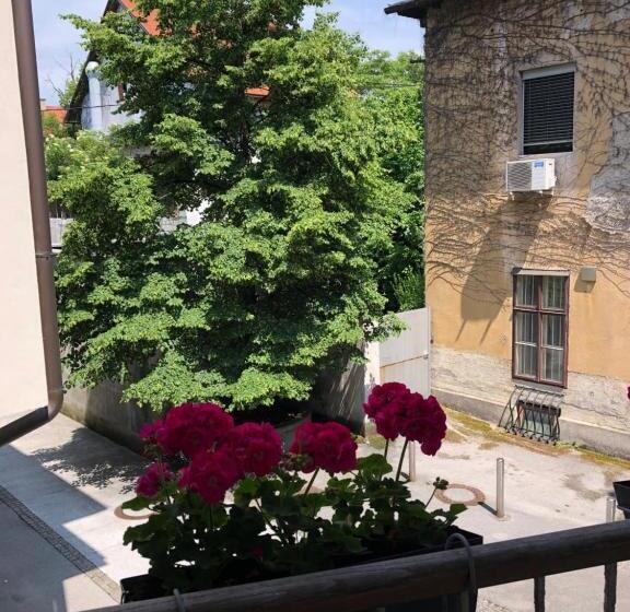 اتاق سوپریور, Aparthotel Cross Street 4