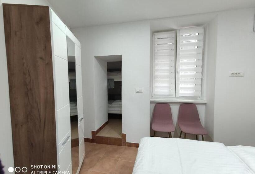 اتاق سوپریور با تخت بزرگ, Aparthotel Cross Street 4