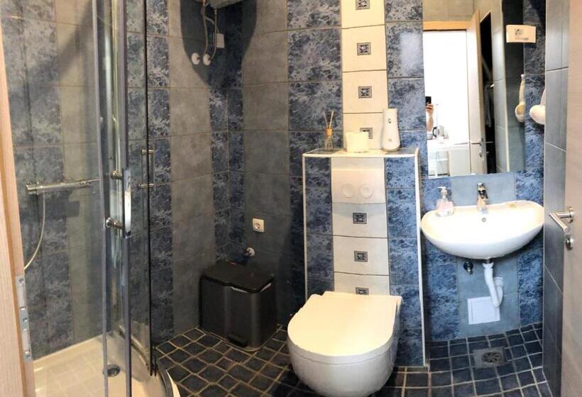 اتاق استاندارد یک نفره, Aparthotel Cross Street 4