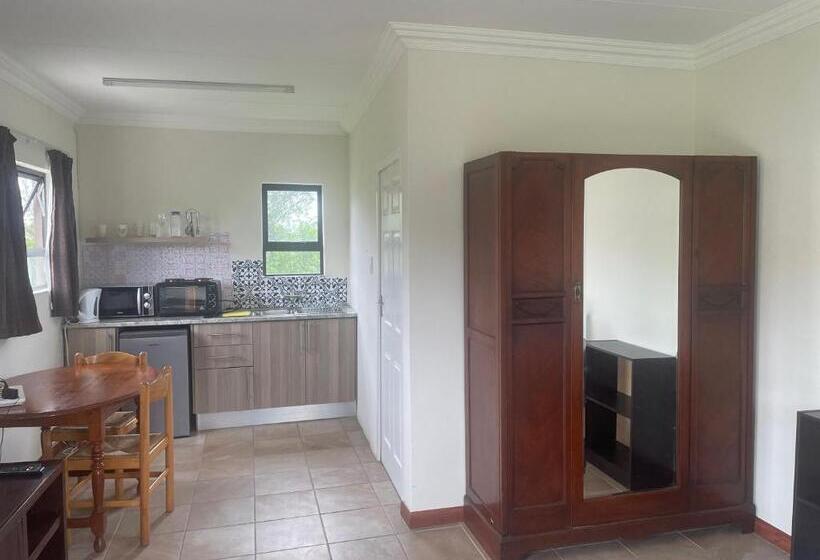 בקתת חדר, Emfuleni Country House