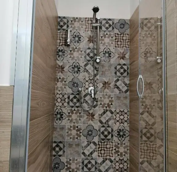 スタンダード４人部屋, Sicily Rooms Appartamenti