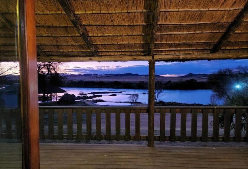 コンフォーとスイートルーム, Tzamenkomst River Lodge