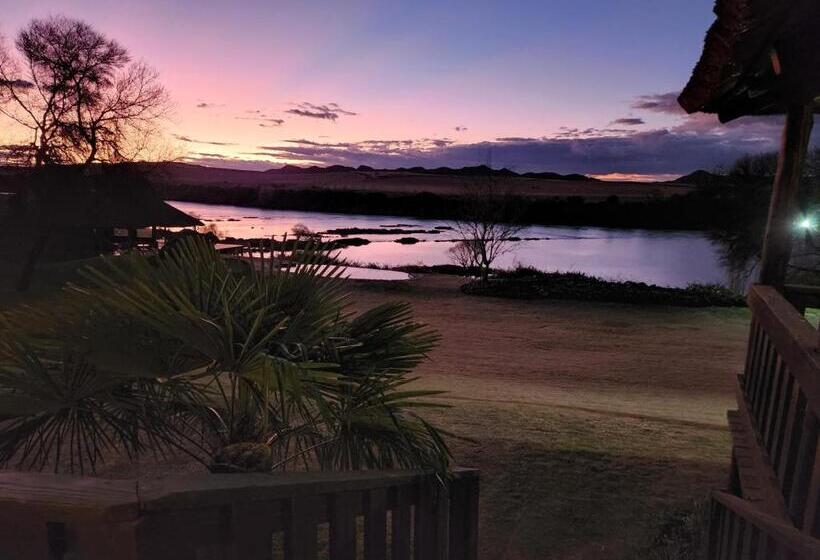 キングサイズベッドのデラックスルーム, Tzamenkomst River Lodge