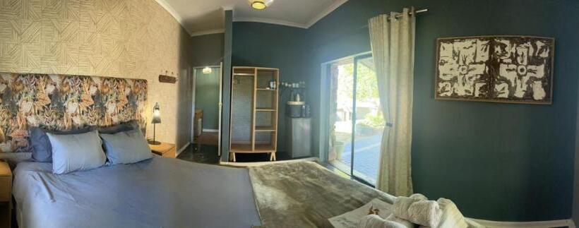 スタンダードルーム, Tzamenkomst River Lodge