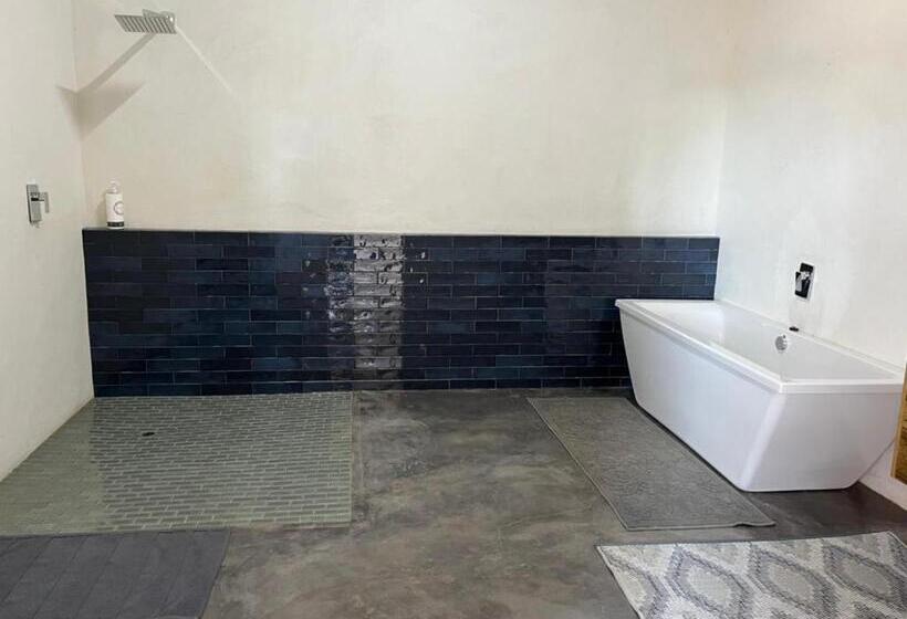 ファミリールーム, Tzamenkomst River Lodge