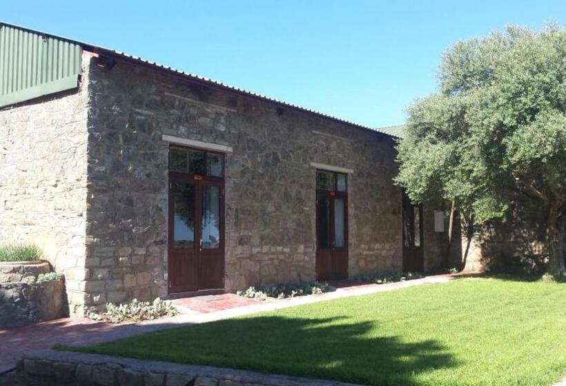 Семейный Номер, Tzamenkomst River Lodge