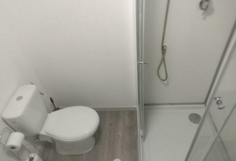 Студия Стандарт, 16 Rue Des Déportés
