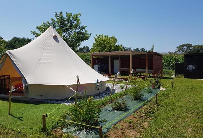 Standard Tent, La Petite Ferme De Pouillon Parc Animalier Aire De Loisirs
