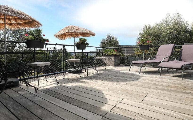 带阳台的豪华间, Le Sorbier   Gîte Et Chambres D Hôtes