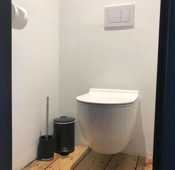 Дом 2 Спальни, Newstreet