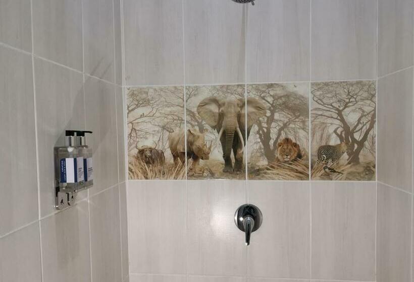 اتاق لوکس, The Beach Hide