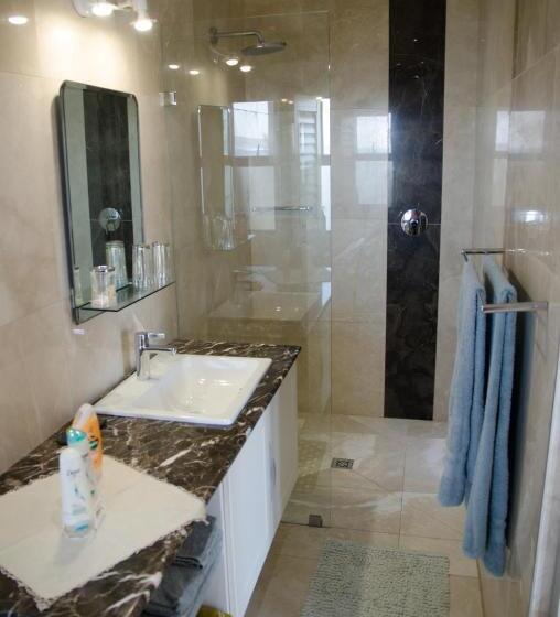 غرفة ديلوكس, Walter’s Place