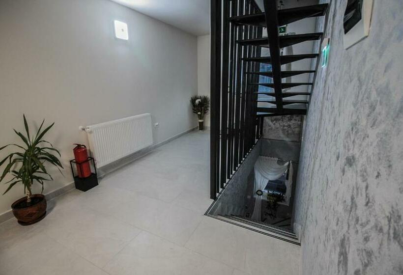 バルコニー付きデラックスルーム, Pensiune Eden