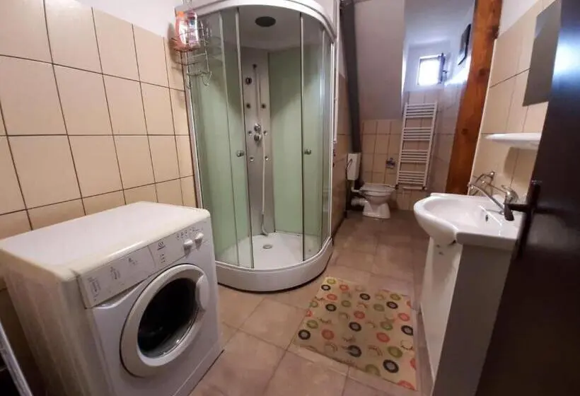 スタンダードトリプルルーム, Sport Hostel Cluj