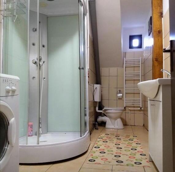 标准三人间, Sport Hostel Cluj