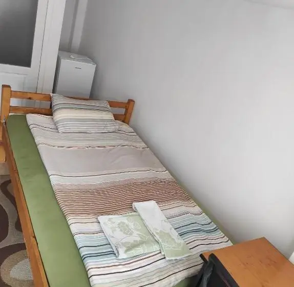 スタンダードシングルルーム, Sport Hostel Cluj