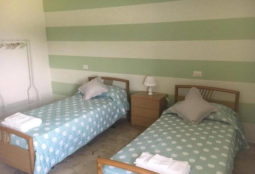 Номер Стандарт, B & B Pratopiano