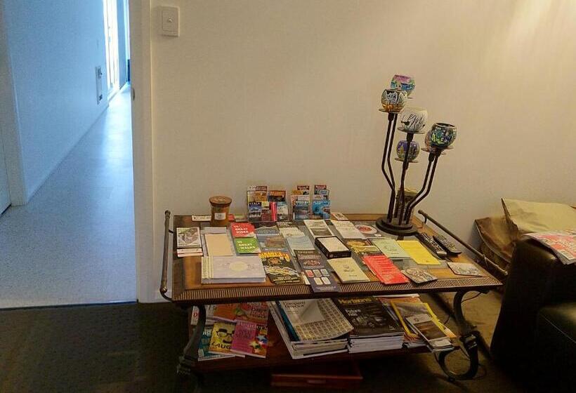 اتاق استاندارد, C Est La Vie