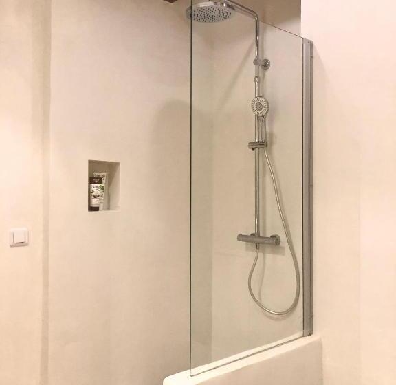 חדר סטנדרט נוף לגינה, La Cour Des Délices