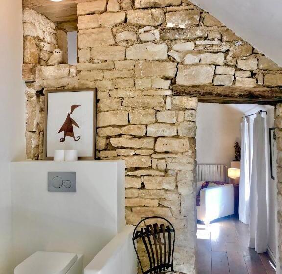 חדר דחוקס עם מיטת קינג, La Cour Des Délices