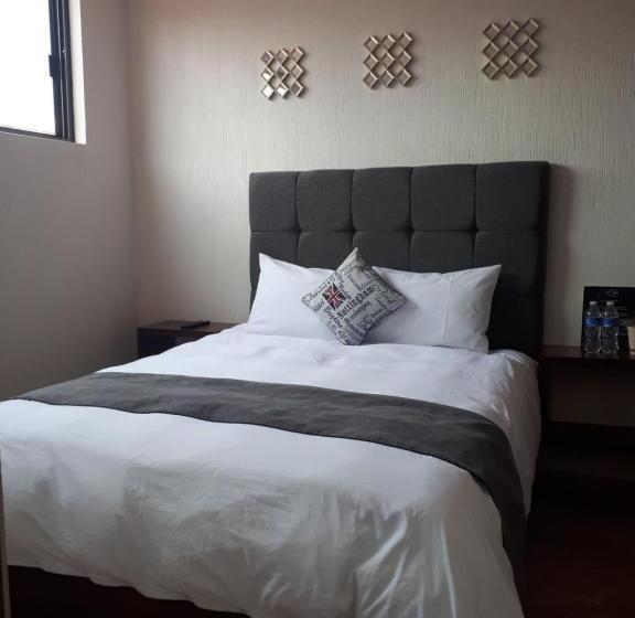 デラックスルーム, Del Valle