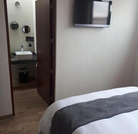 デラックスルーム, Del Valle