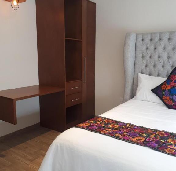 デラックスルーム, Del Valle