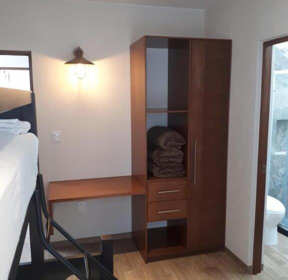 ファミリールーム, Del Valle