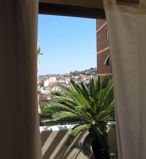 スタンダードルーム, A Casa Di Andrea E Lucia