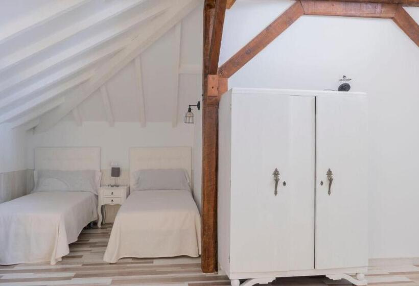 سوییت خانوادگی, Casa Jardín El Colmenar