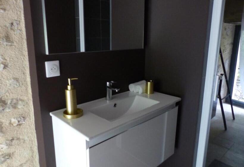 Номер Стандарт Вид на Сад, Les Jardins Sauvages