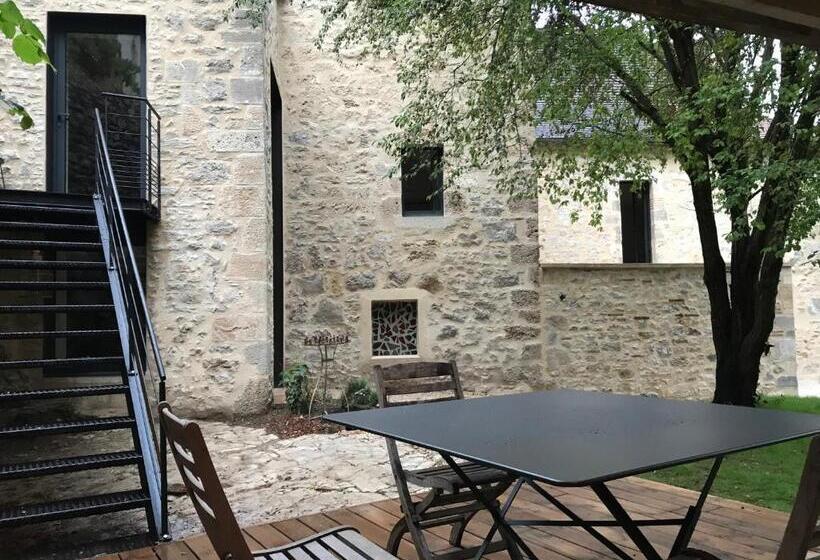 Номер Стандарт Вид на Сад, Les Jardins Sauvages