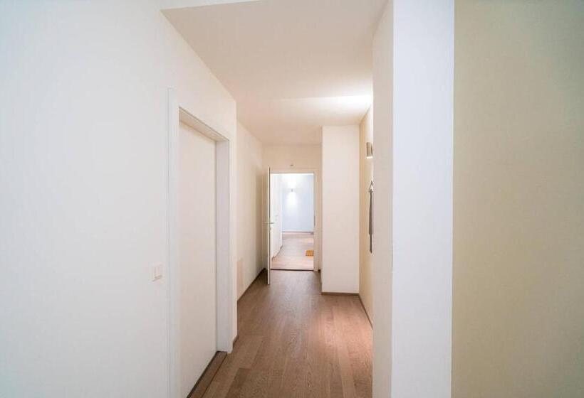 آپارتمان 1 خوابه با تراس, Vienna Residence, City Park Belvedere