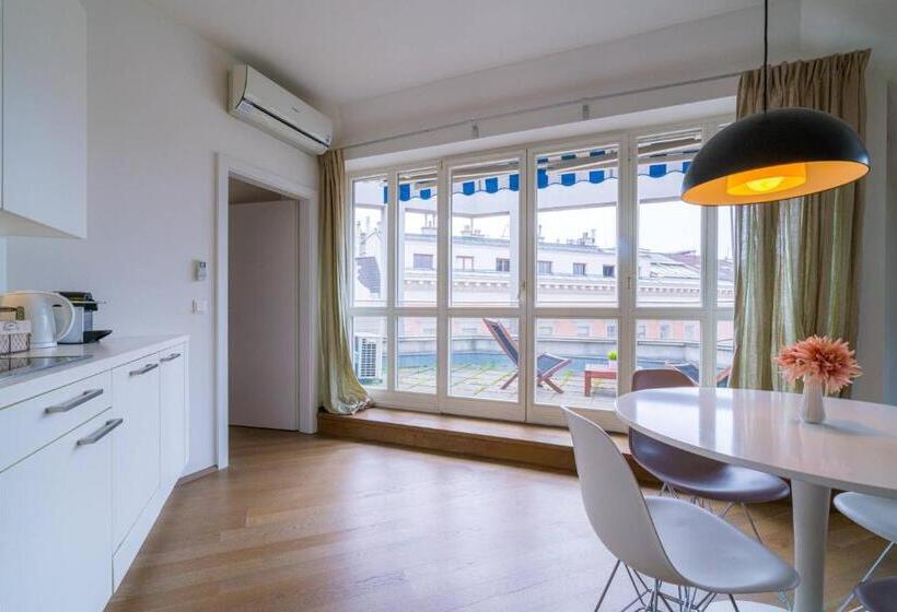 آپارتمان 1 خوابه با تراس, Vienna Residence, City Park Belvedere