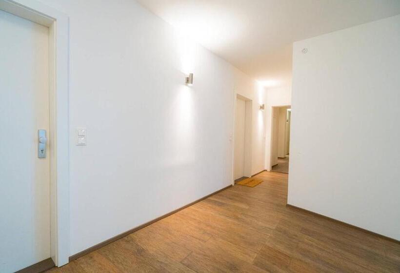 آپارتمان 1 خوابه با تراس, Vienna Residence, City Park Belvedere