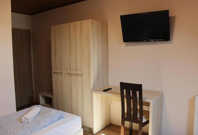 Номер Стандарт, Natúra Panzió&apartmanház