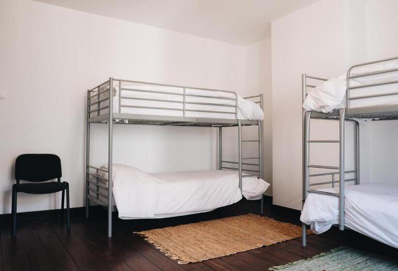 اتاق خانوادگی, Casa Do Ser Hostel