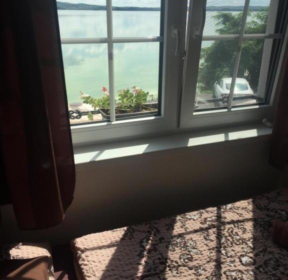 スタンダードトリプルルーム, Penzion šedivý