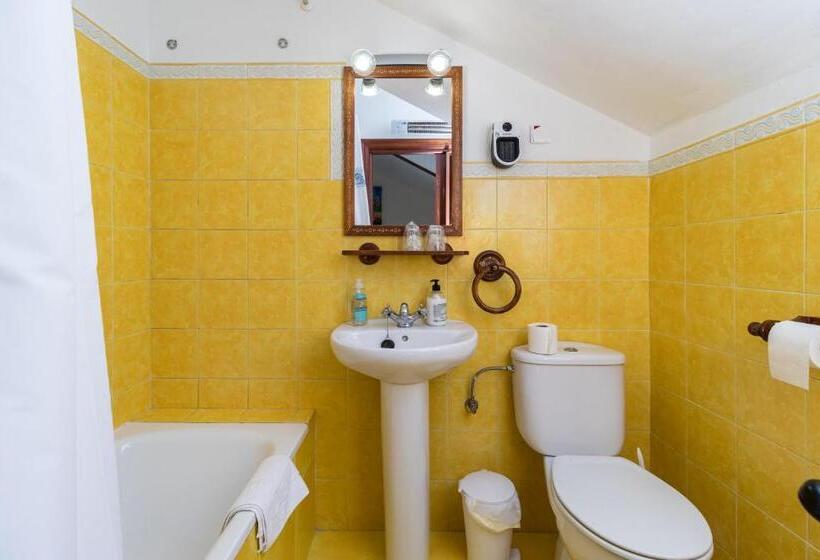 주니어 스위트, La Casa De Mamasita