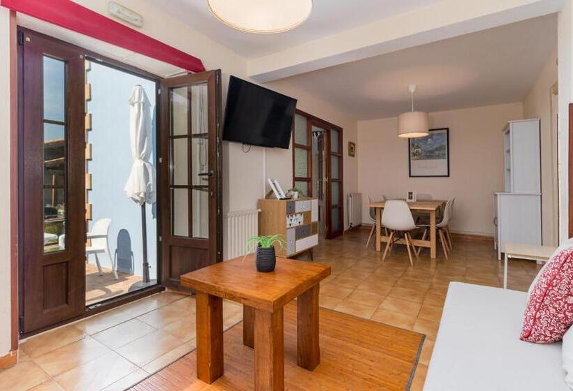 سوییت جونیور, La Casa De Mamasita
