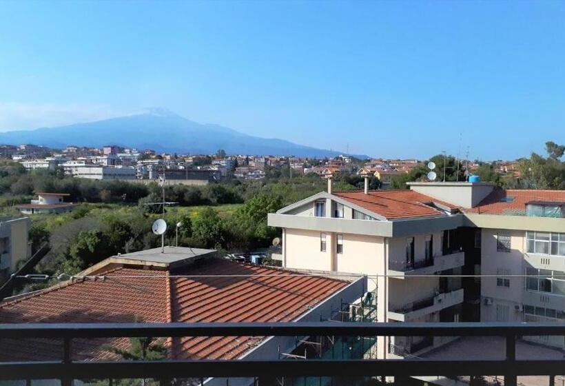 غرفة قياسية مزودة بتراس مطلة على الجبل, B&b Aurora